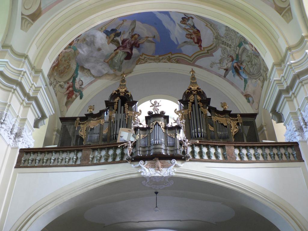 Klaster Hejnice - Vzdelavaci, Konferencni A Poutni Dum Exterior photo